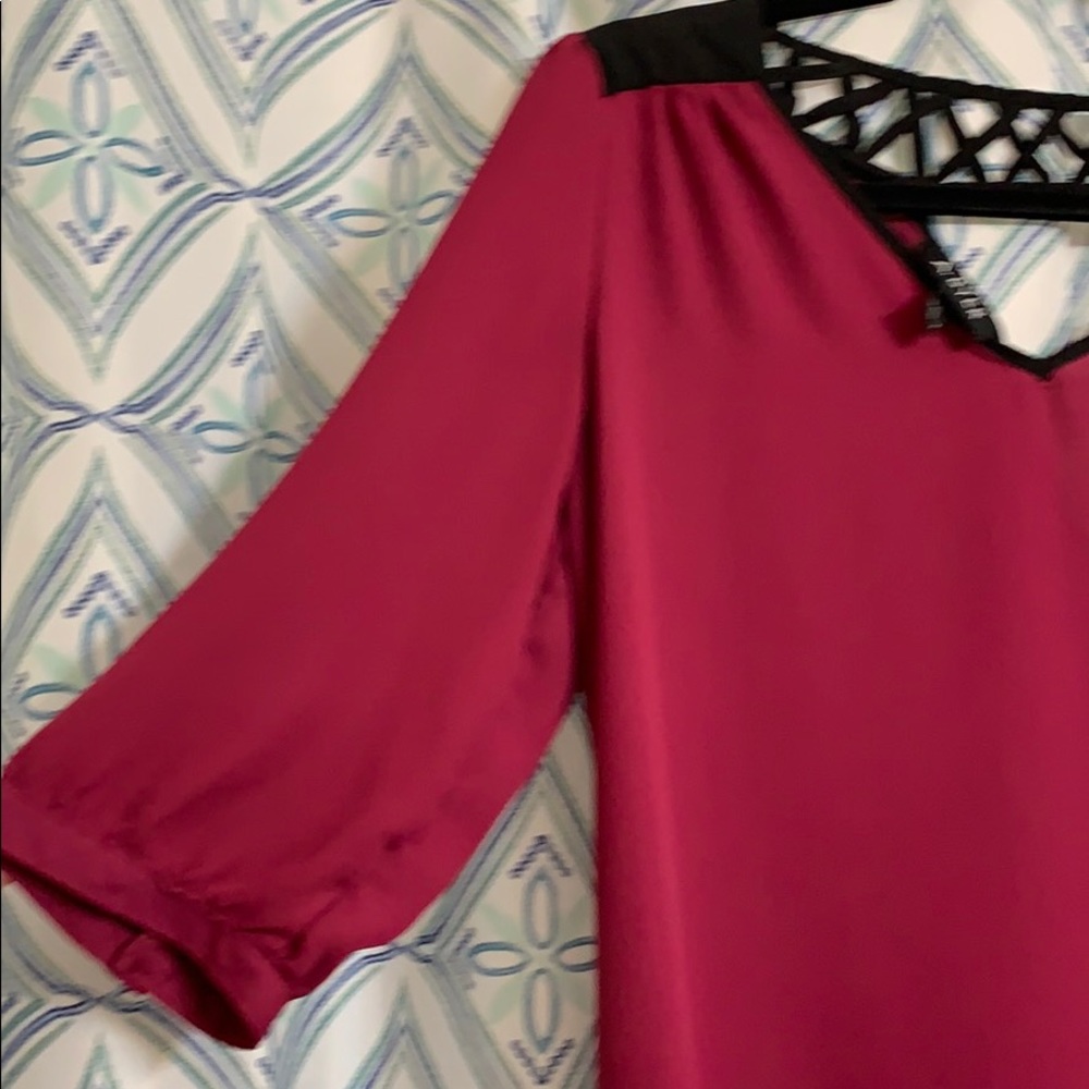 Plum purple blouse - Picture 3 of 5